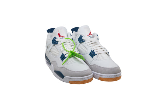 SB Jordan 4 NAVY