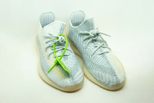 Yeezy Boost 350 V2 CLOUD WHITE (REFLECTIVE)