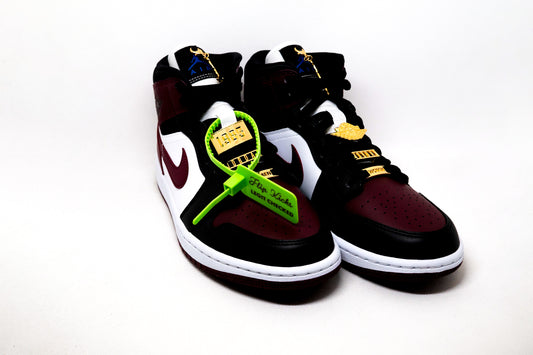 Jordan 1 Mid SE BLACK DARK BEETROOT (w)