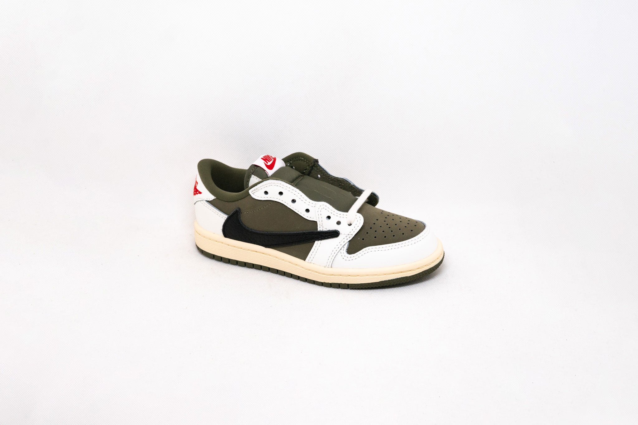 Jordan 1 Low TRAVIS SCOTT MEDIUM OLIVE KIDS