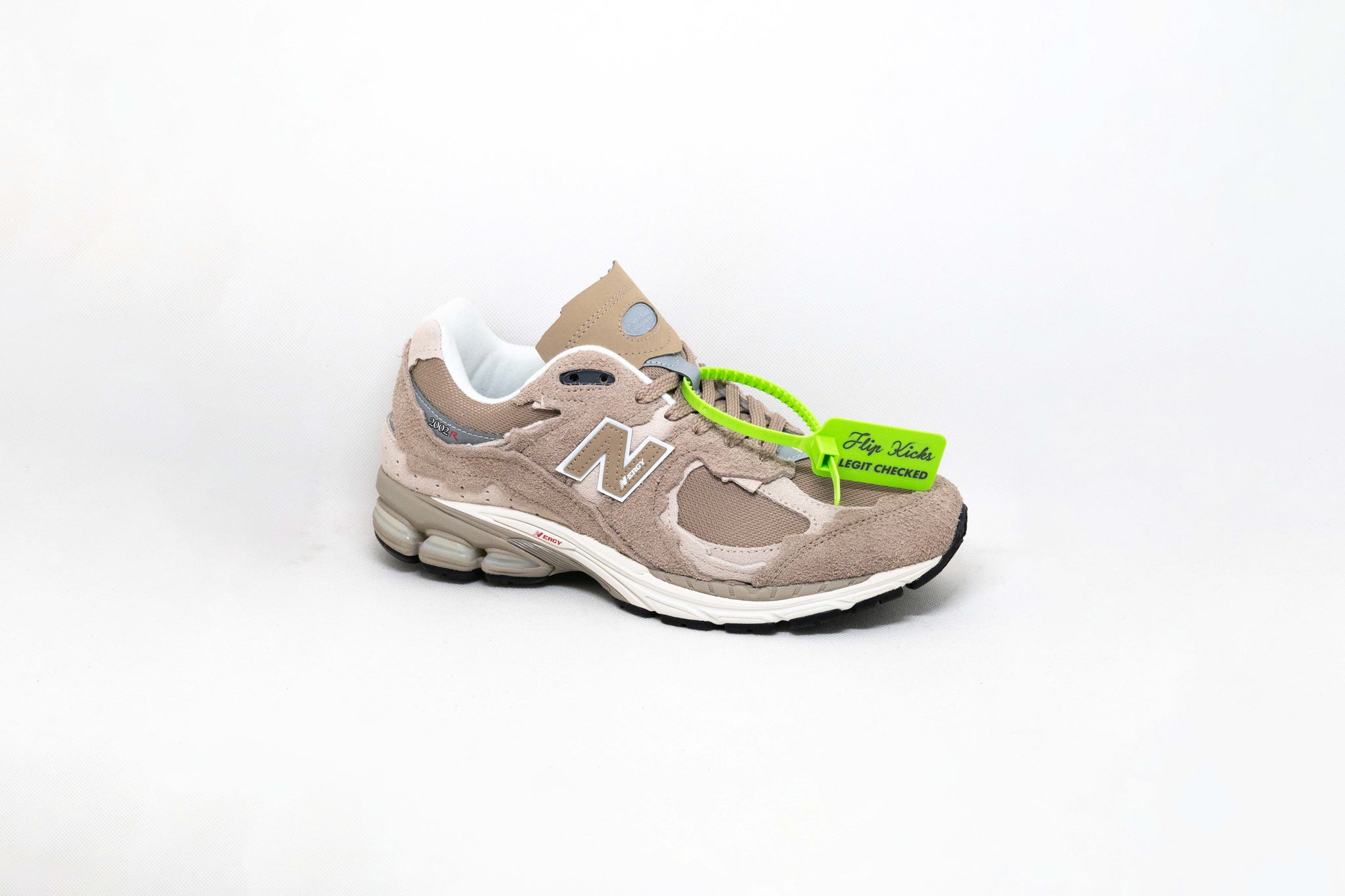 New Balance 2002R Protection Pack DRIFTWOOD