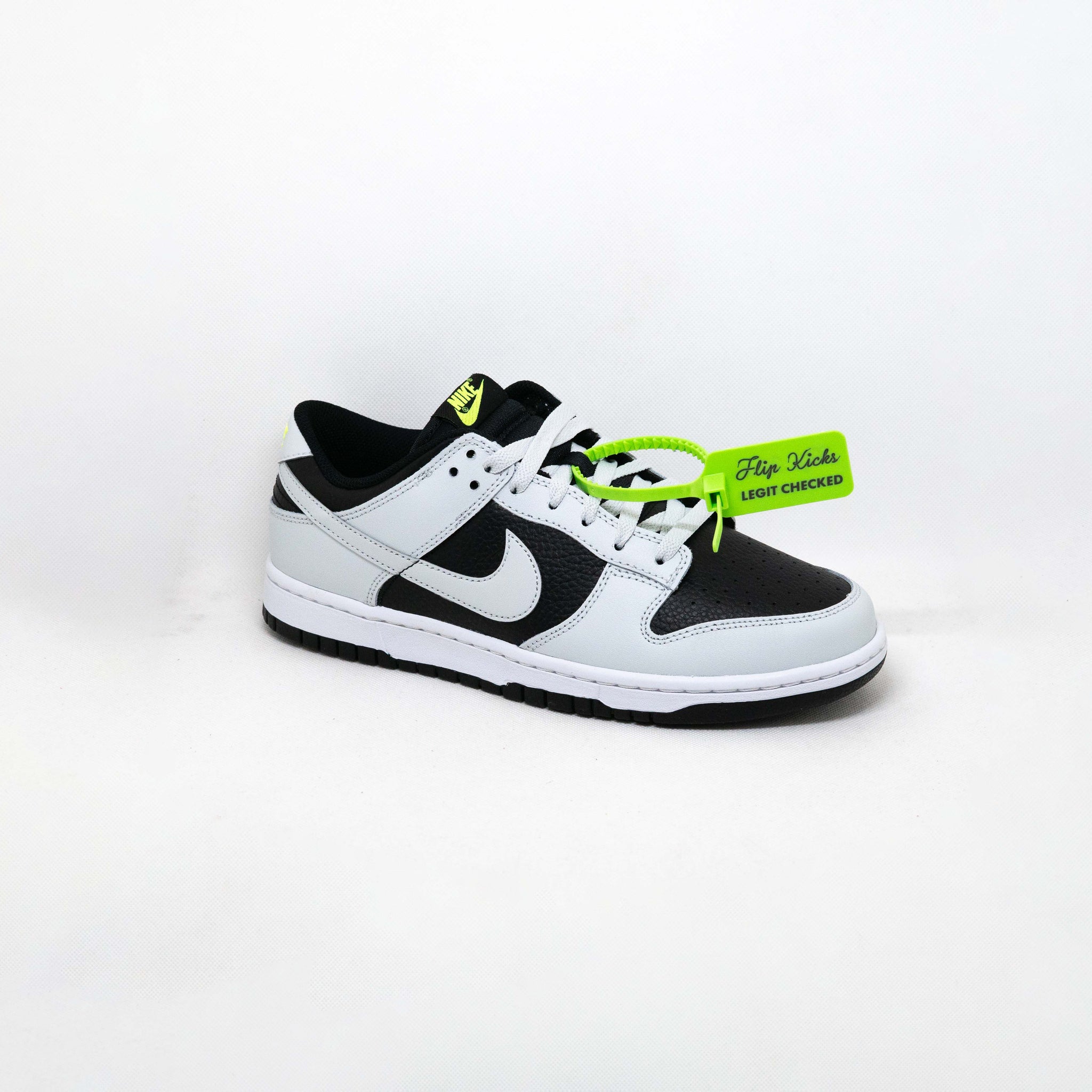 Dunk Low GREY PANDA VOLT