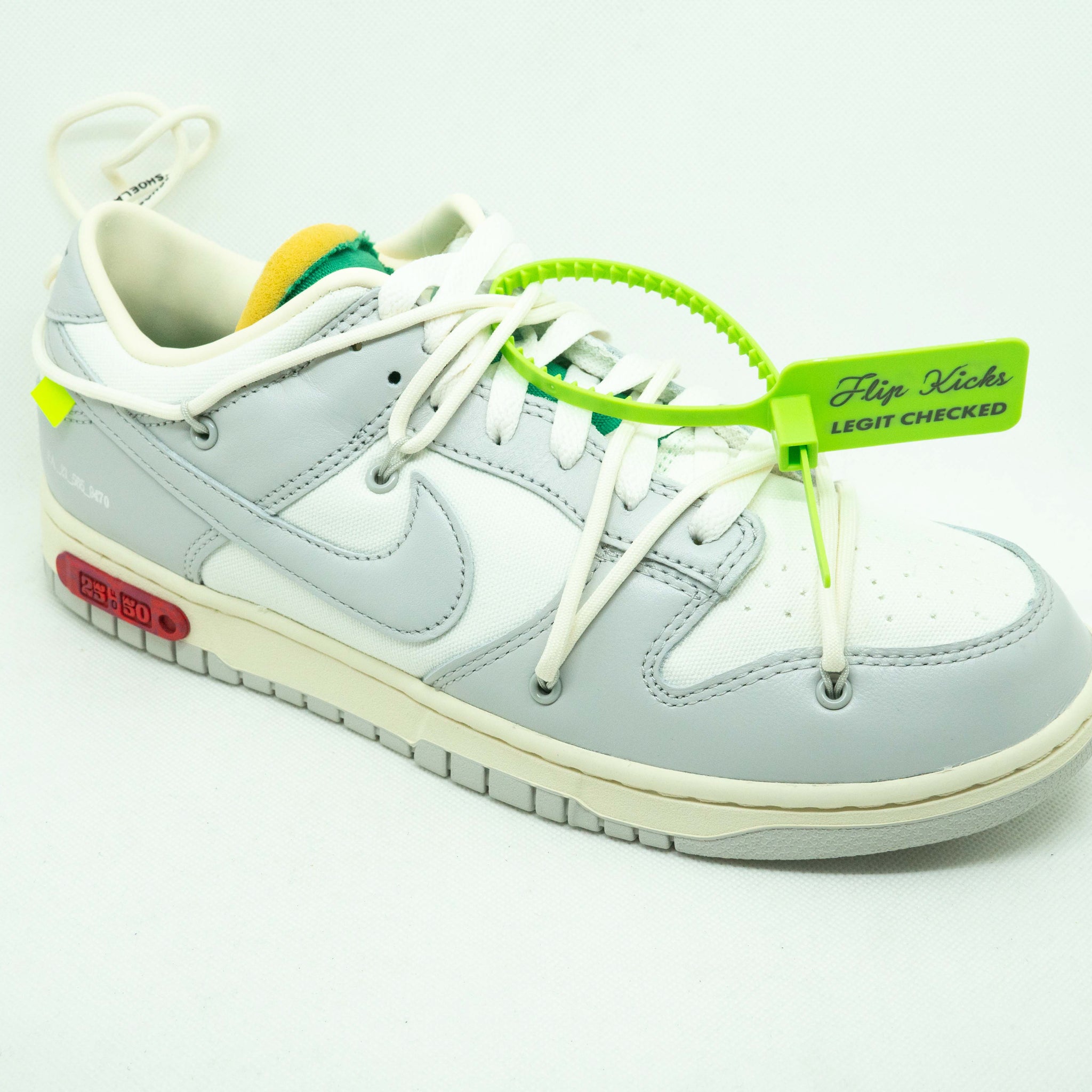 Dunk Low x OFF-WHITE LOT 25