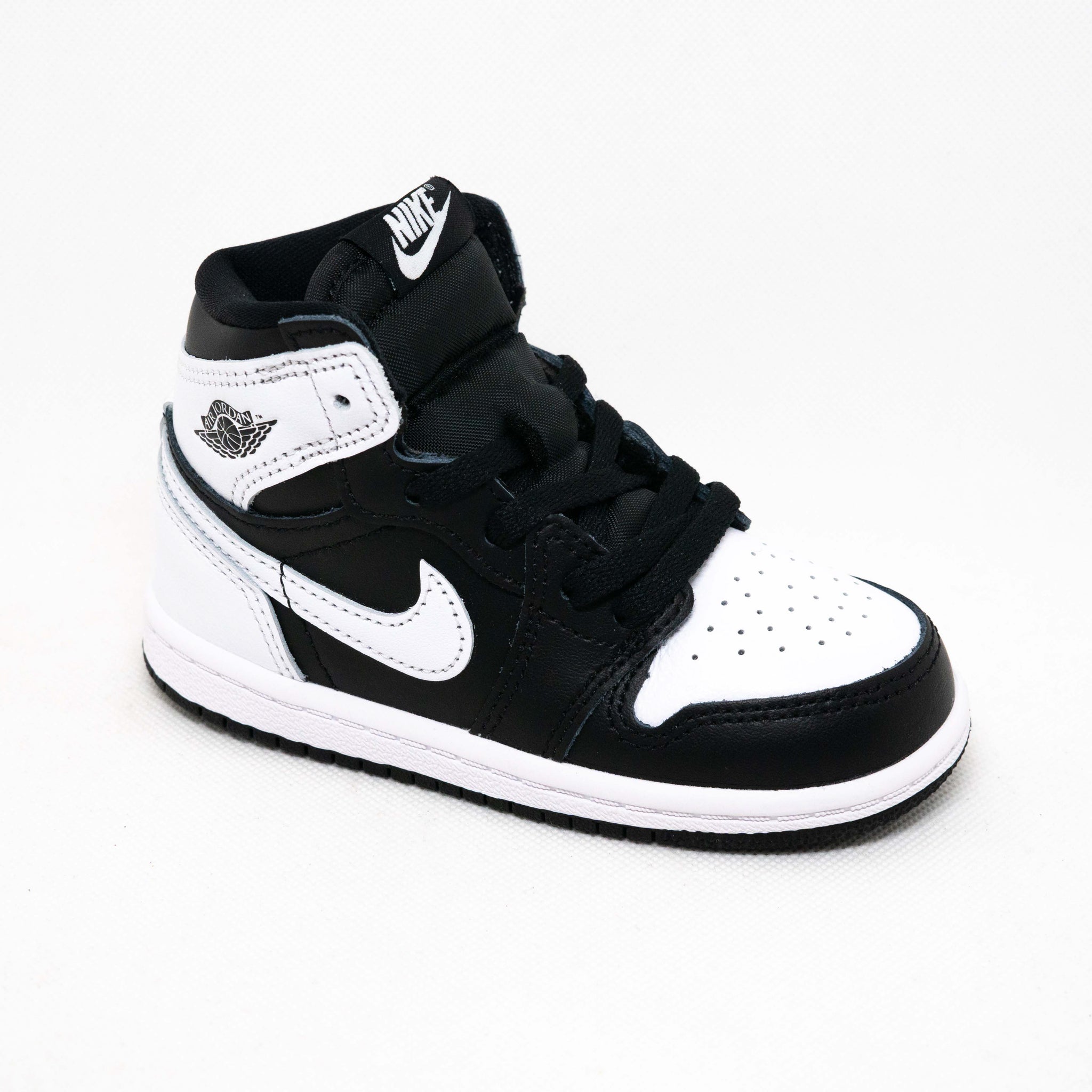 Jordan 1 High BLACK WHITE (KIDS)