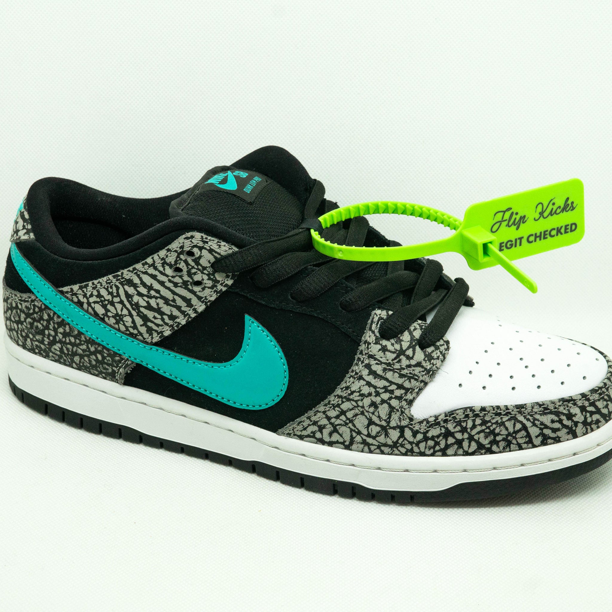 SB Dunk Low ATMOS ELEPHANT